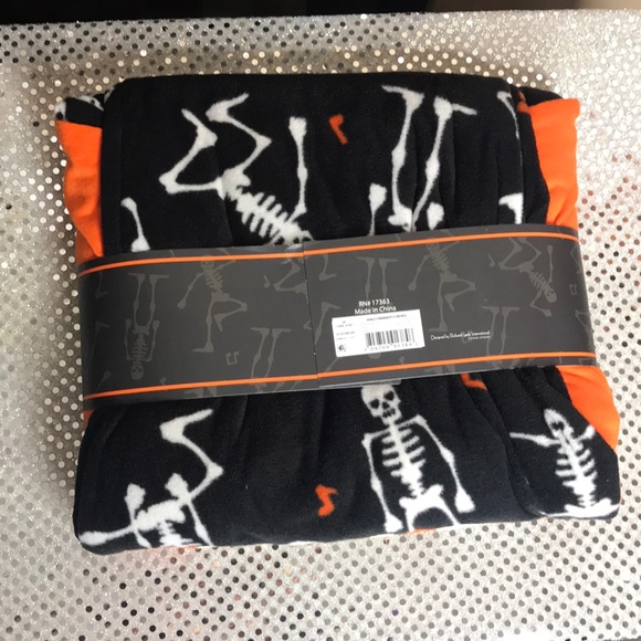 “The Boo Crew” PJ Set - Picture 5 of 12